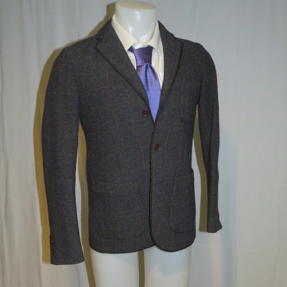 Undecorated Man Gray Herringbone Plaid Tweed Three Button Sport Coat Size 3 - Picture 6 of 14
